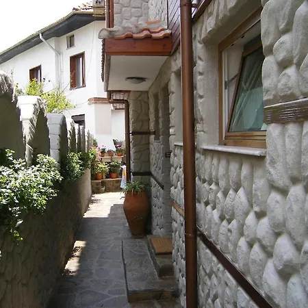 Къща за гости Dari Guest за гости дари